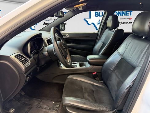 Certified 2017 Jeep Grand Cherokee Altitude RWD image 11