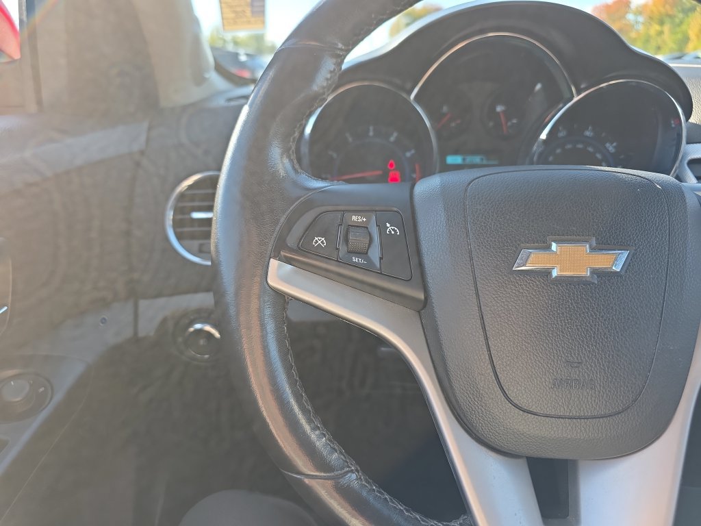 Used 2014 Chevrolet Cruze LTZ FWD image 27
