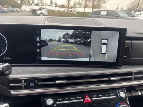 Used 2025 Hyundai Santa Fe Limited image 35