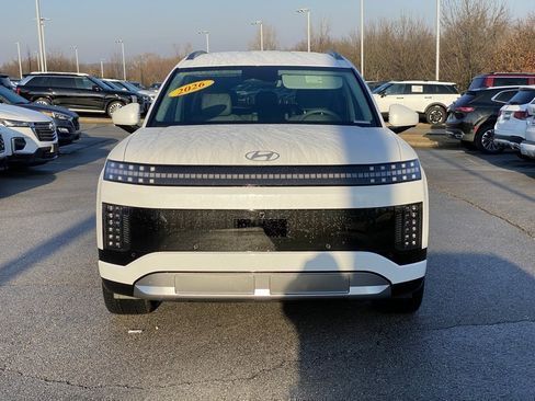 Used 2026 Hyundai Ioniq 9 SEL image 2