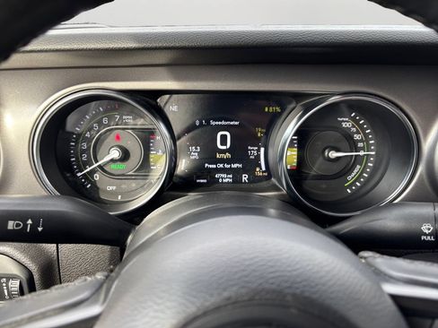 Used 2023 Jeep Wrangler Unlimited w/ Cold Weather Group AWD/4WD image 29