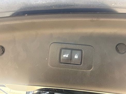 Certified 2024 Nissan Armada Platinum w/ Captain's Chairs Package RWD image 15