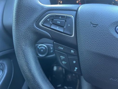 Used 2019 Ford Escape SE image 29