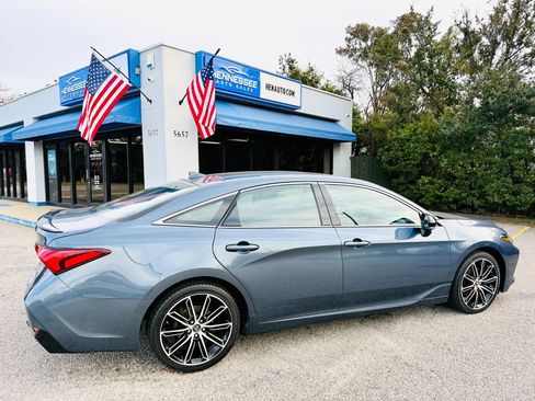 Used 2019 Toyota Avalon XSE w/ All Weather Liner Package image 9