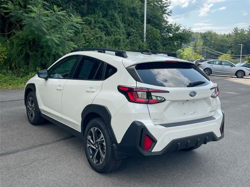 Used 2024 Subaru Crosstrek 2.0i Premium AWD/4WD image 3