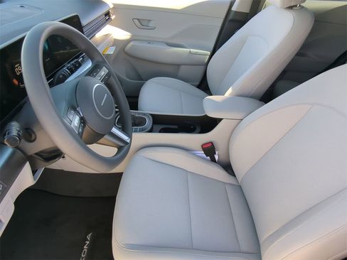 New 2026 Hyundai Kona SE image 18