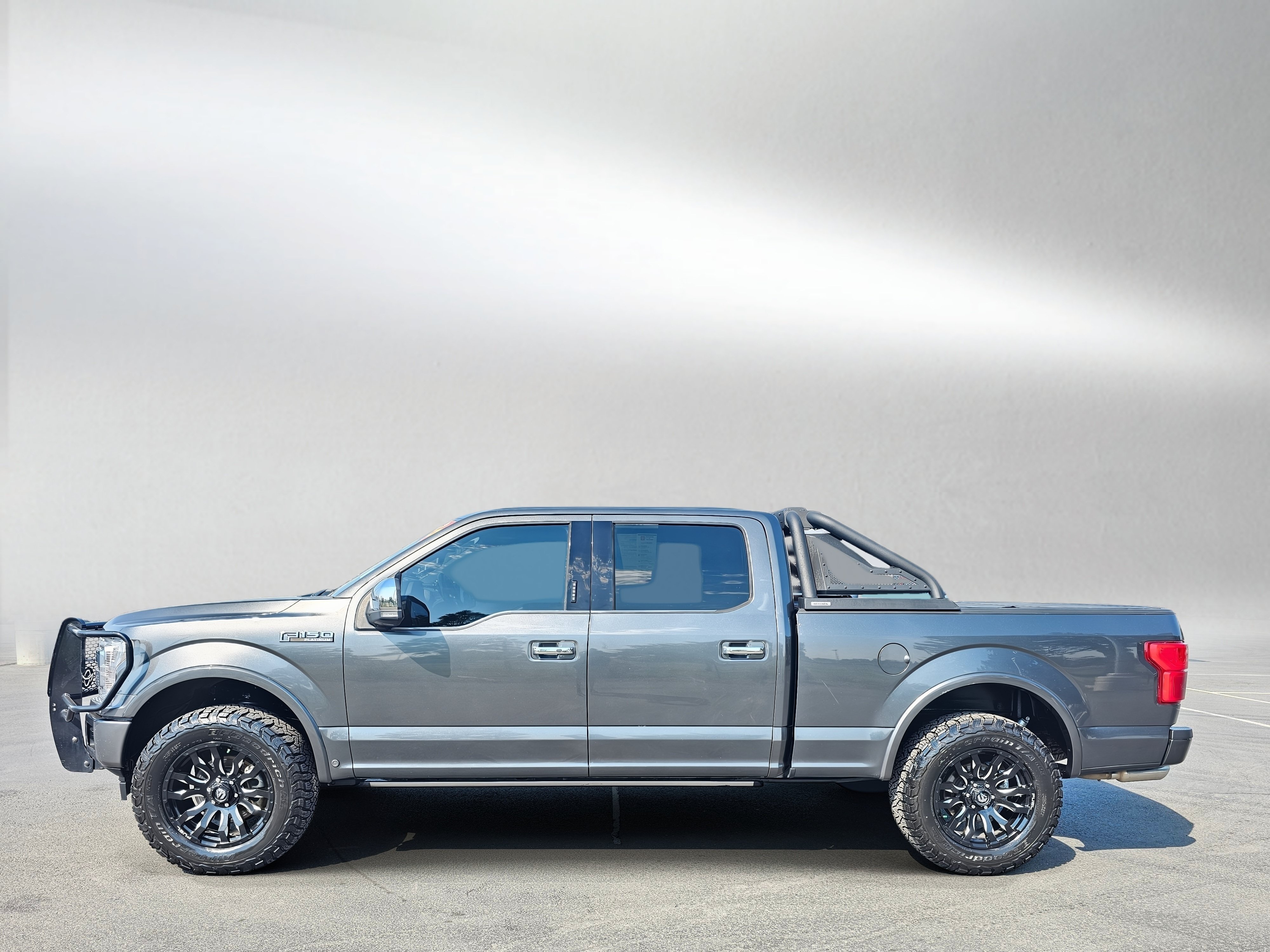 Used 2020 Ford F150 Platinum w/ Technology Package AWD/4WD image 7