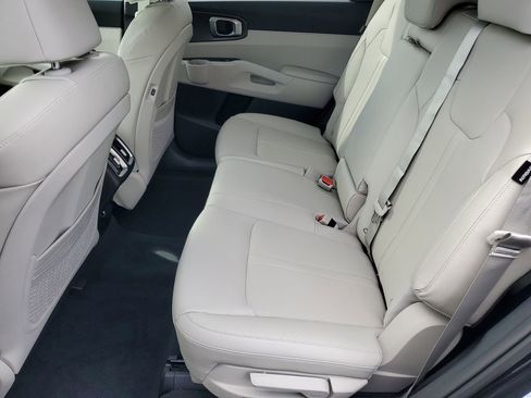 New 2026 Kia Sorento S w/ S Panoramic Sunroof Package FWD image 21