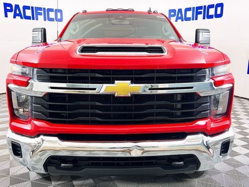 Used 2024 Chevrolet Silverado 2500 LT w/ Snow Plow Prep/Camper Package image 3