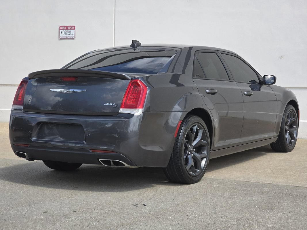 Used 2023 Chrysler 300 S RWD image 5