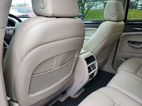 Used 2015 Cadillac SRX Luxury w/ Driver Awareness Package image 10