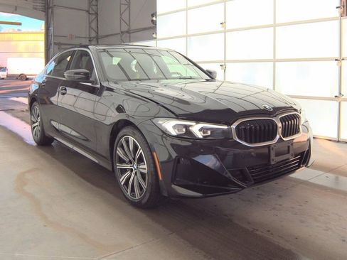 Used 2025 BMW 330i xDrive Sedan w/ Premium Package image 2