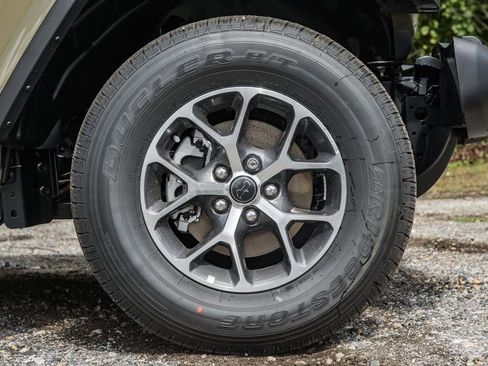 New 2025 Jeep Gladiator Sport image 18