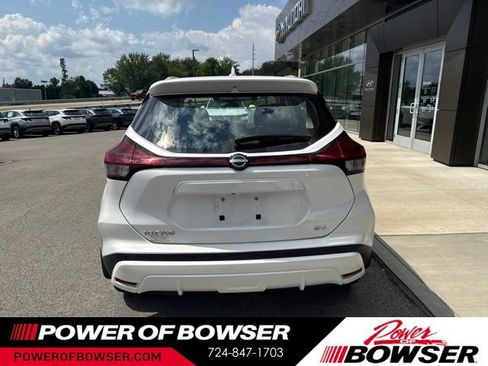 Used 2022 Nissan Kicks SV FWD image 6