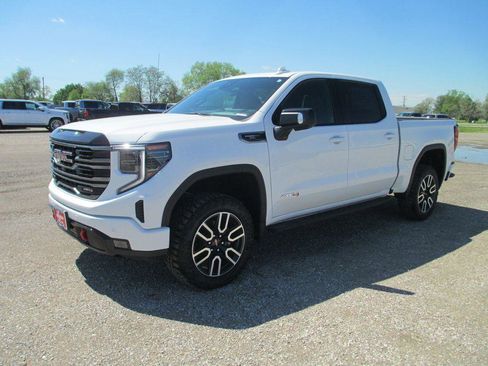 New 2026 GMC Sierra 1500 AT4 w/ AT4 Premium Package AWD/4WD image 10