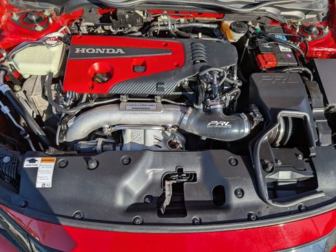 Used 2018 Honda Civic Type R image 39
