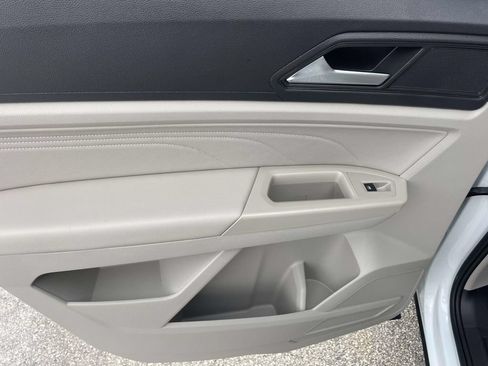 Certified 2022 Volkswagen Atlas SE FWD image 10