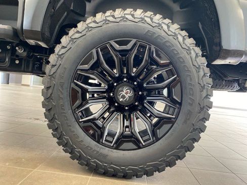 New 2026 Ford F250 Lariat w/ Black Appearance Package AWD/4WD image 30