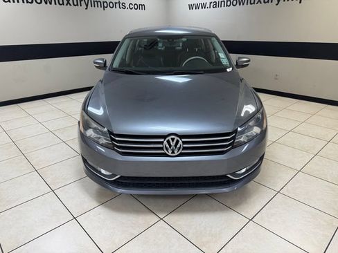 Used 2015 Volkswagen Passat 1.8T Limited Edition FWD image 2