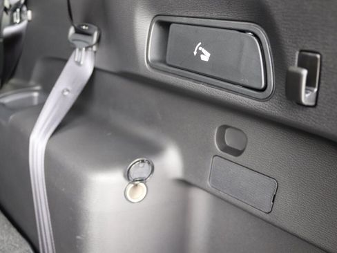 Used 2025 Mitsubishi Outlander SE image 35