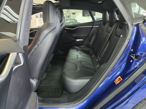 Used 2015 Tesla Model S 70D image 17
