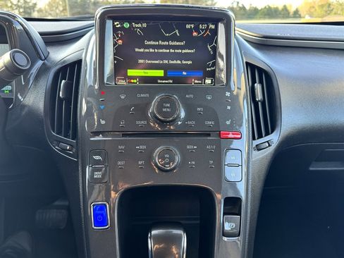 Used 2014 Chevrolet Volt FWD image 16