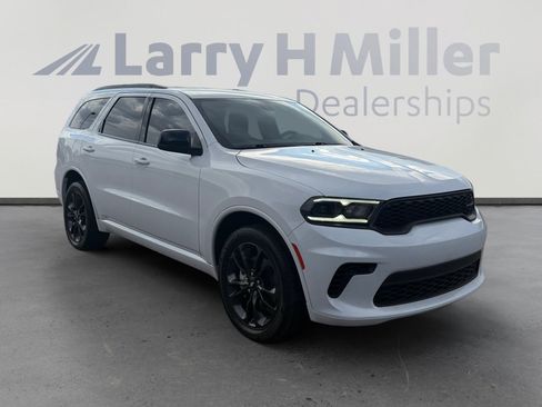Used 2025 Dodge Durango GT w/ Blacktop Package AWD/4WD image 7