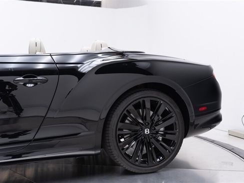 Used 2024 Bentley Continental GT Speed AWD/4WD image 32