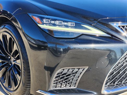 Used 2022 Lexus LS 500 image 6