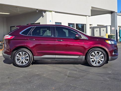 Used 2019 Ford Edge Titanium w/ Cold Weather Package image 3