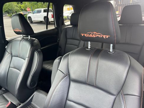 Used 2023 Honda Passport TrailSport image 10