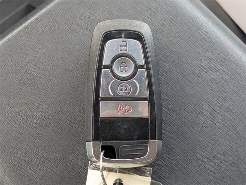 Used 2021 Ford Bronco Black Diamond image 27