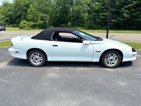 Used 1995 Chevrolet Camaro Z28 image 26
