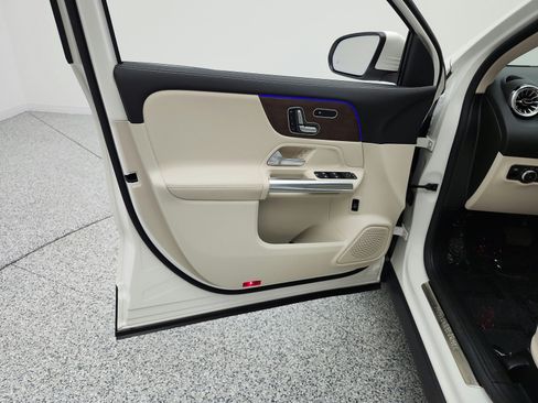 Certified 2023 Mercedes-Benz GLA 250 4MATIC image 14