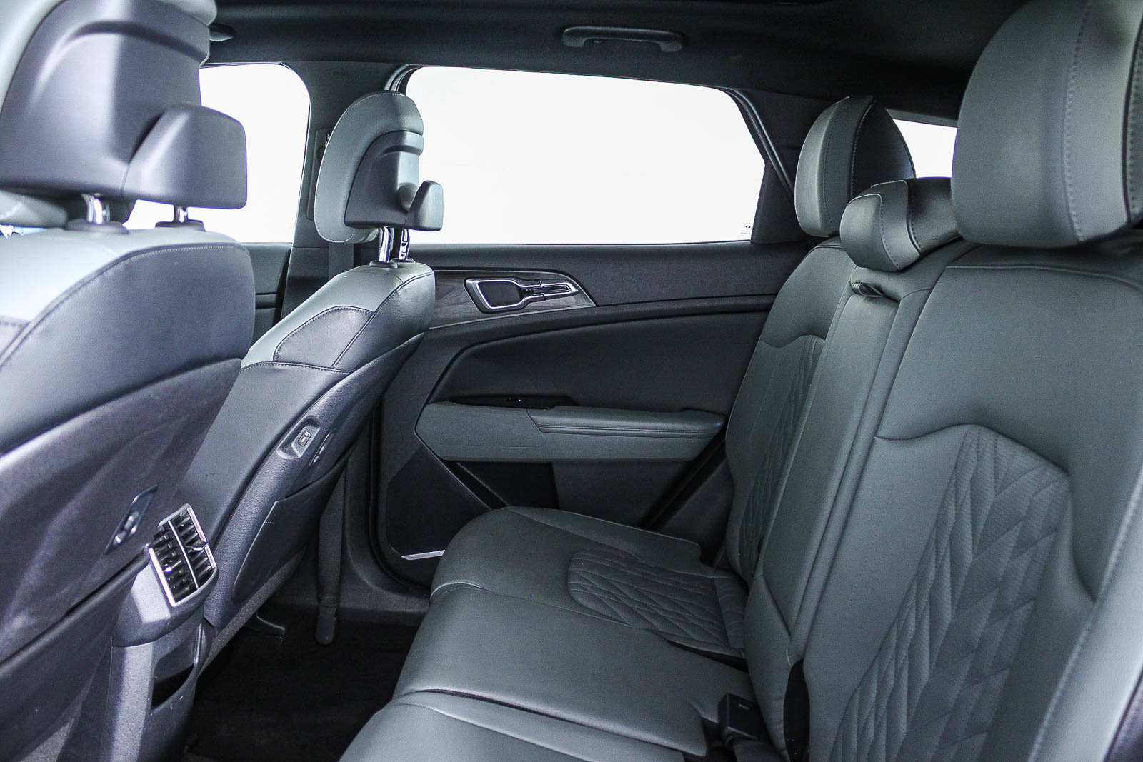 Used 2023 Kia Sportage X-Line w/ X-Line Premium Package AWD/4WD image 19