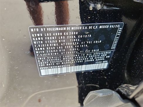 New 2025 Volkswagen Taos SE image 10