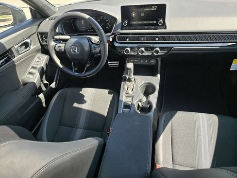 Used 2025 Honda Civic Sport image 16