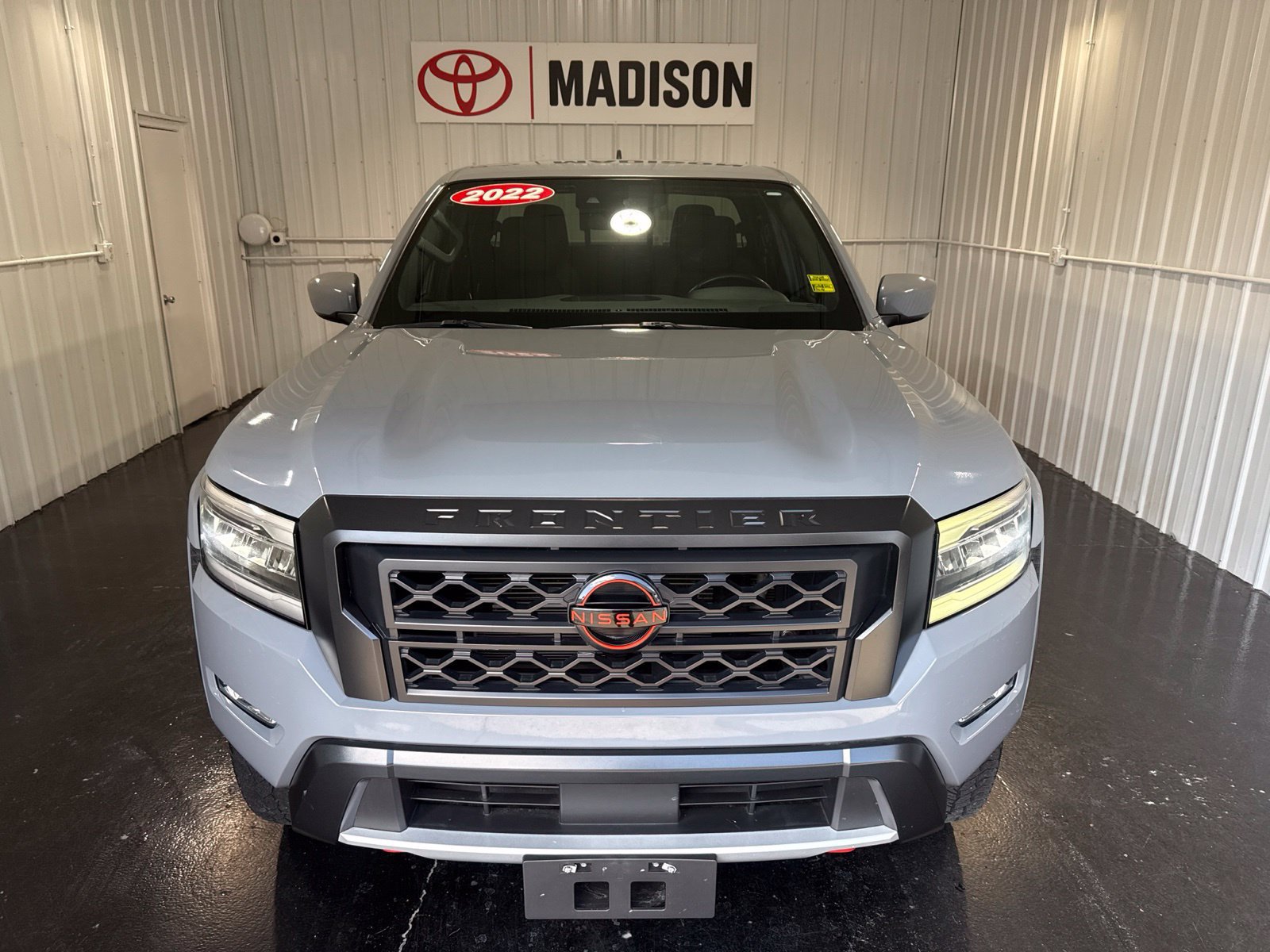Used 2022 Nissan Frontier PRO-4X w/ Off-Road Protection Package AWD/4WD image 7