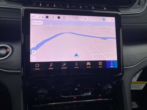 New 2025 Jeep Grand Cherokee Limited image 11