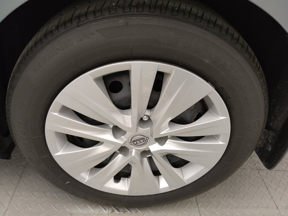 Used 2025 Nissan Sentra S FWD image 31