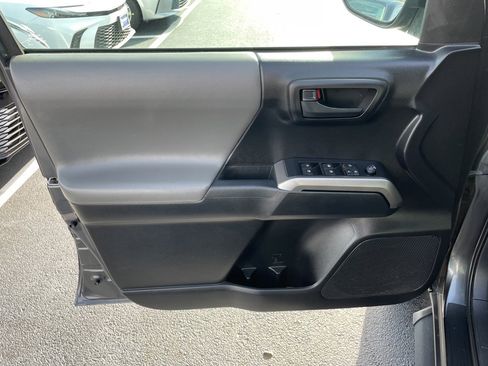 Certified 2022 Toyota Tacoma SR5 image 18