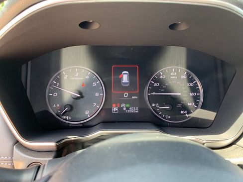 Used 2025 Subaru Outback Touring XT AWD/4WD image 32