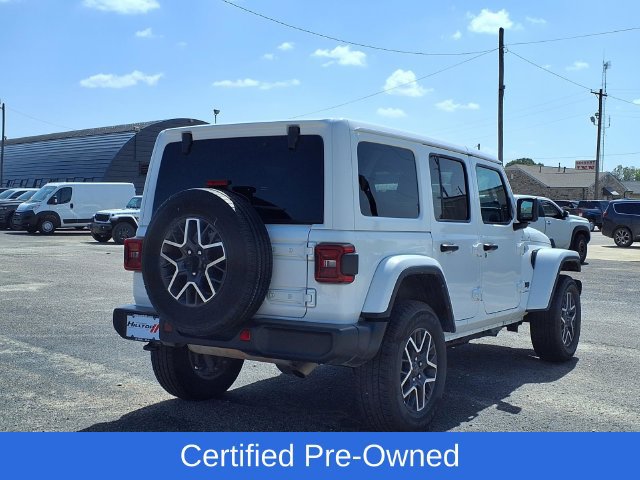 Certified 2025 Jeep Wrangler Unlimited Sahara AWD/4WD image 19