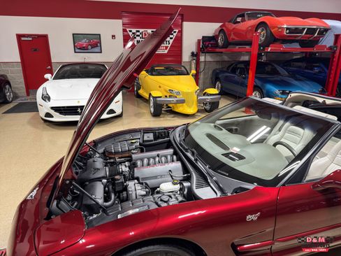 Used 2003 Chevrolet Corvette 50th Anniversary Edition w/ Preferred Equipment Group RWD image 34