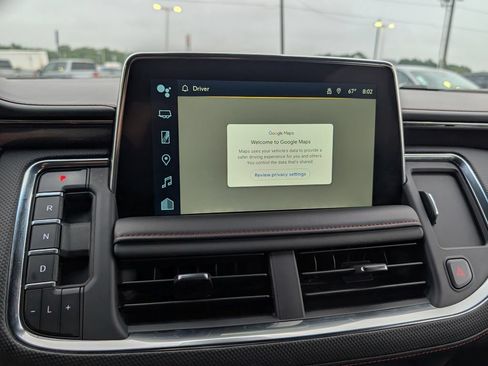 Used 2024 Chevrolet Suburban RST RWD image 7