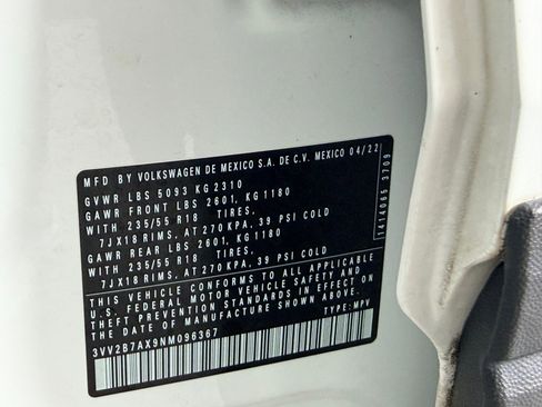 Used 2022 Volkswagen Tiguan SE image 19