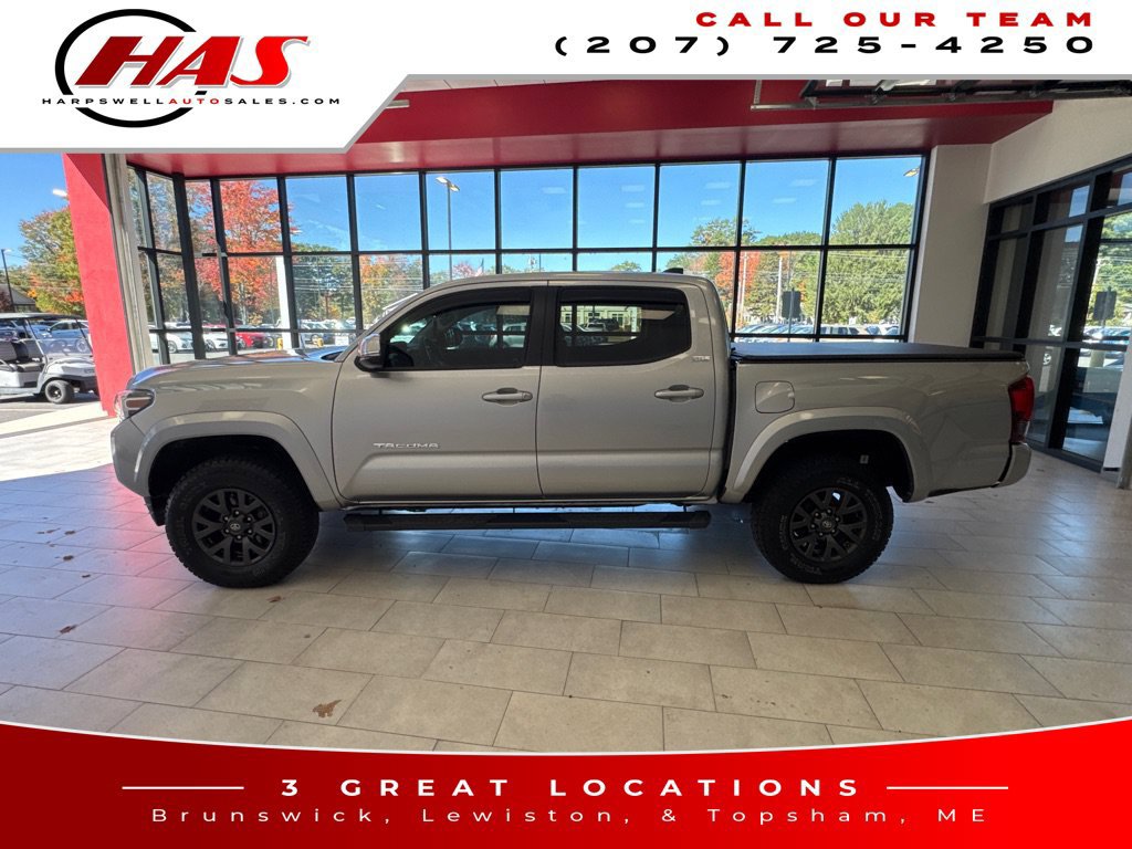 Used 2023 Toyota Tacoma SR5 w/ Technology Package AWD/4WD image 3