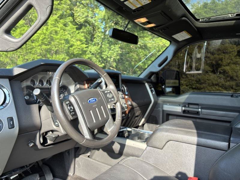Used 2016 Ford F250 Lariat w/ Lariat Ultimate Package AWD/4WD image 15