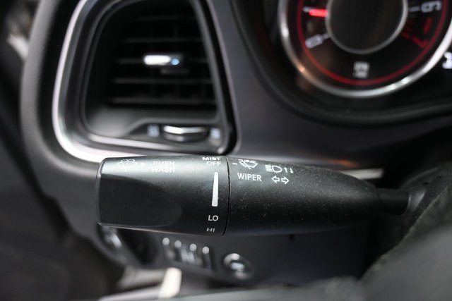 Used 2015 Dodge Challenger SXT RWD image 16