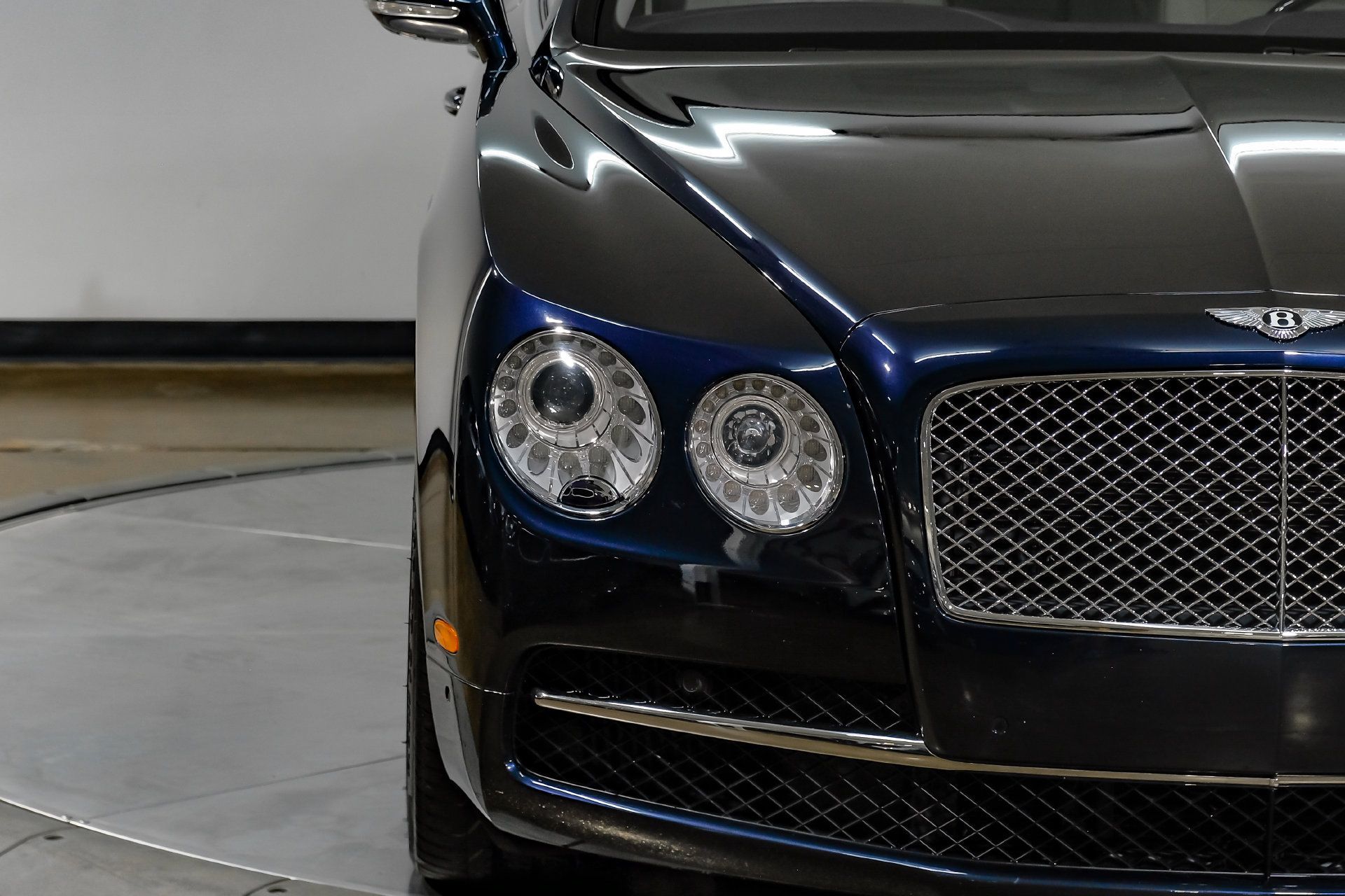 Used 2018 Bentley Flying Spur W12 AWD/4WD image 57